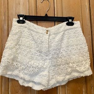 Zara Europe White Lace Crochet Shorts w/ pockets
